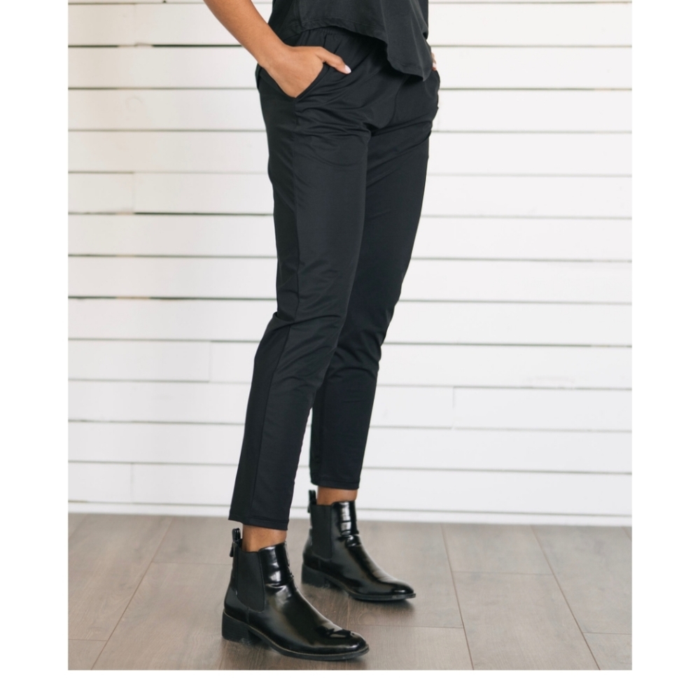 Black Zyia Everywhere Pants - Size XL